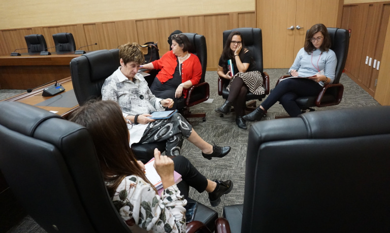 Meeting held among OHCHR's Deputy High Commissioner and local government representatives.