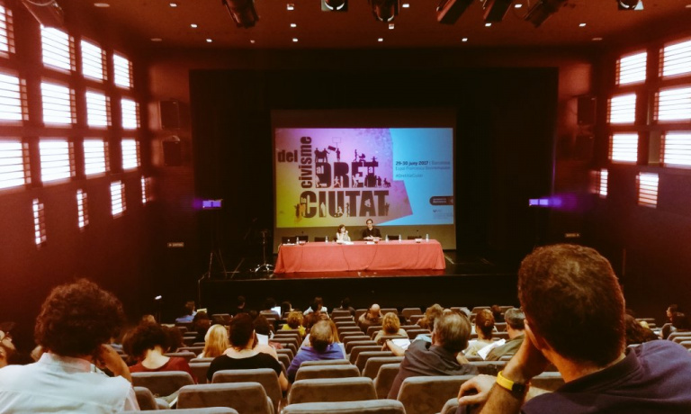 The city of Barcelona debates around direct democracy and the Right to the City